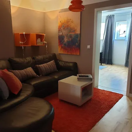 Apartmán Black Orange