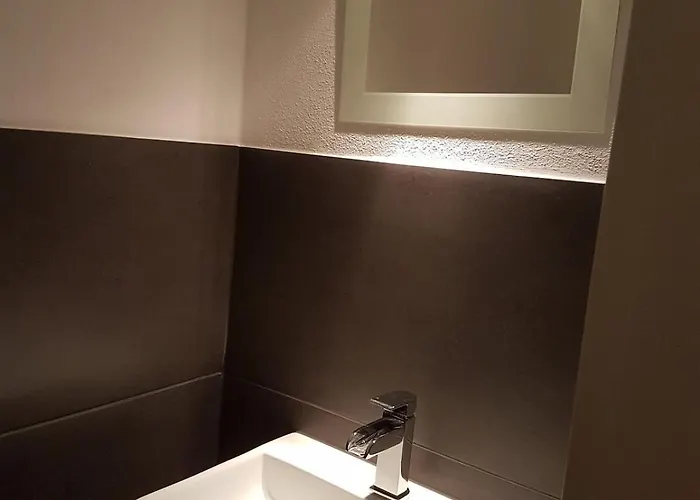 Apartment Black Orange